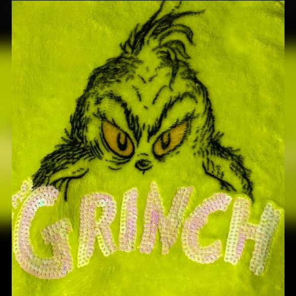 The Grinch Girls Graphic Sequin Pullover Pajama Top - Picture 2 of 2